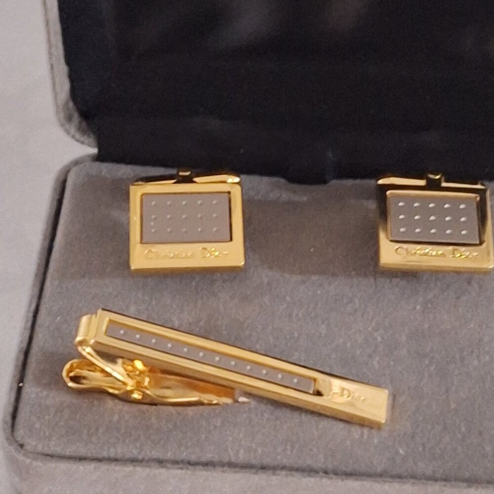 Dior Cufflink set - Picture 3 of 5